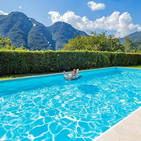 Oasis Of Silence On The First Line Of The Lake Villa Nesso